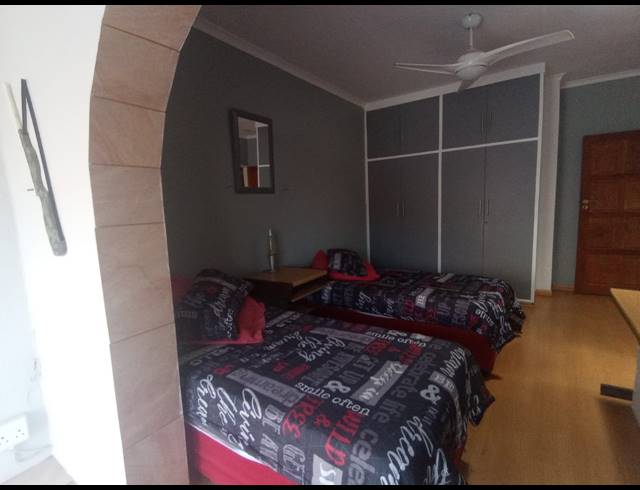 3 BEDROOM TOWNHOUSE FOR SALE IN THREE RIVERS PROPER